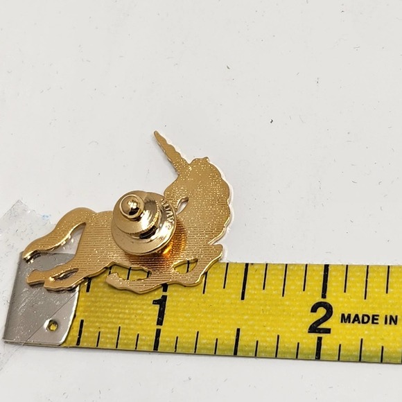 Avon Gold Tone Unicorn Pinback Pin Lapel Tie Tack Vintage Fashion Jewelry - Picture 4 of 4